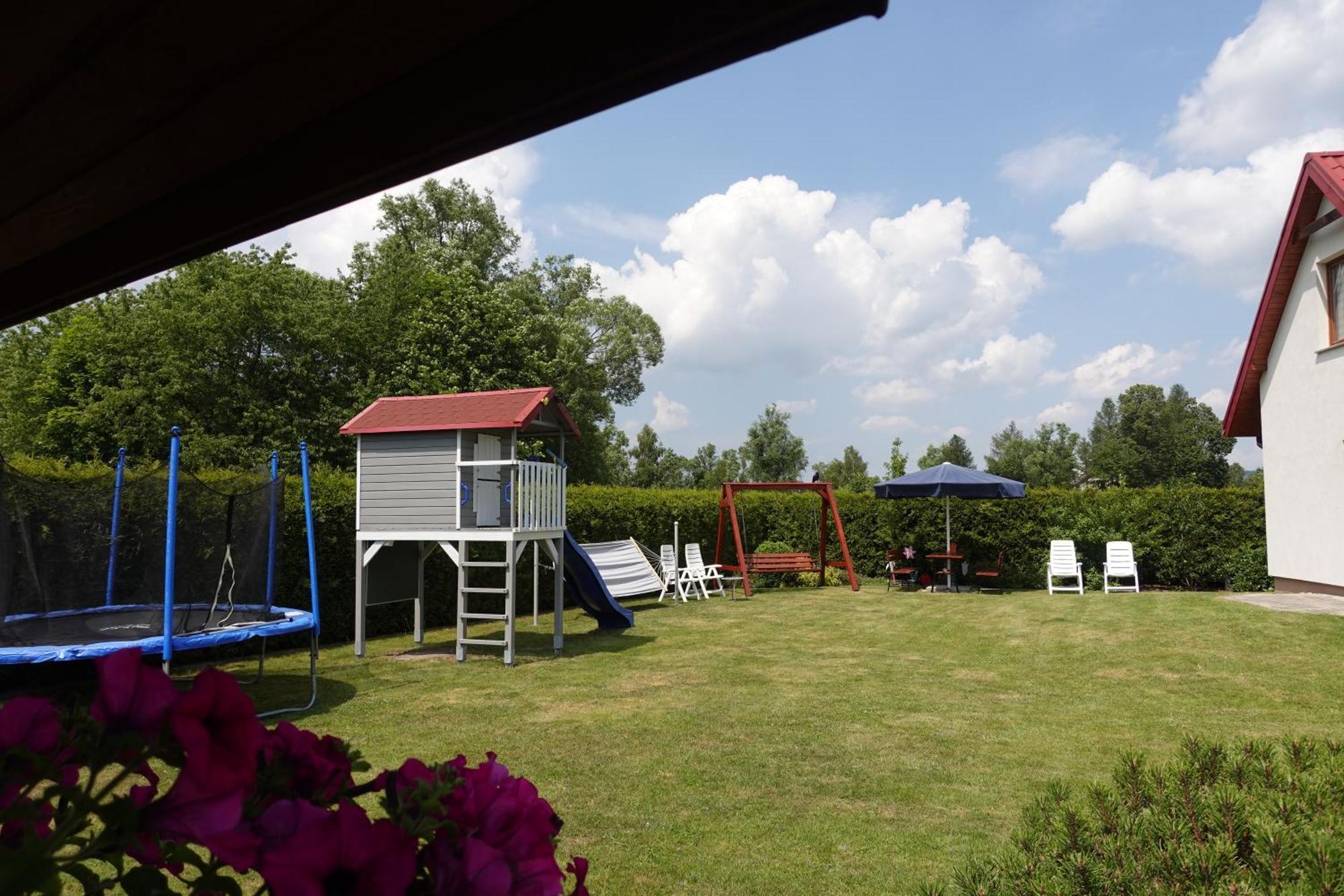 Mala Chatka Caloroczny Domek Krzeszow  외부 사진